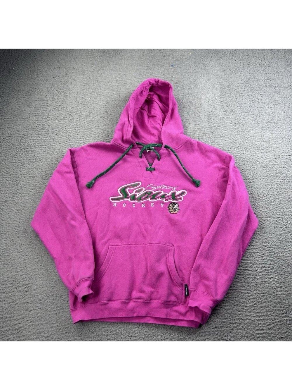 North Dakota Fighting Sioux Sweatshirt Hoodie Pullover UND Hockey Pink